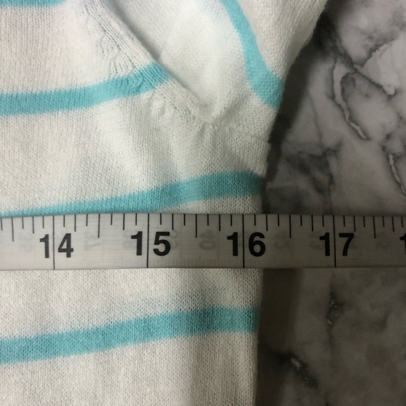 Izod Striped Long Sleeve Lightweight Sweater Size Small NWT - Picture 4 of 5